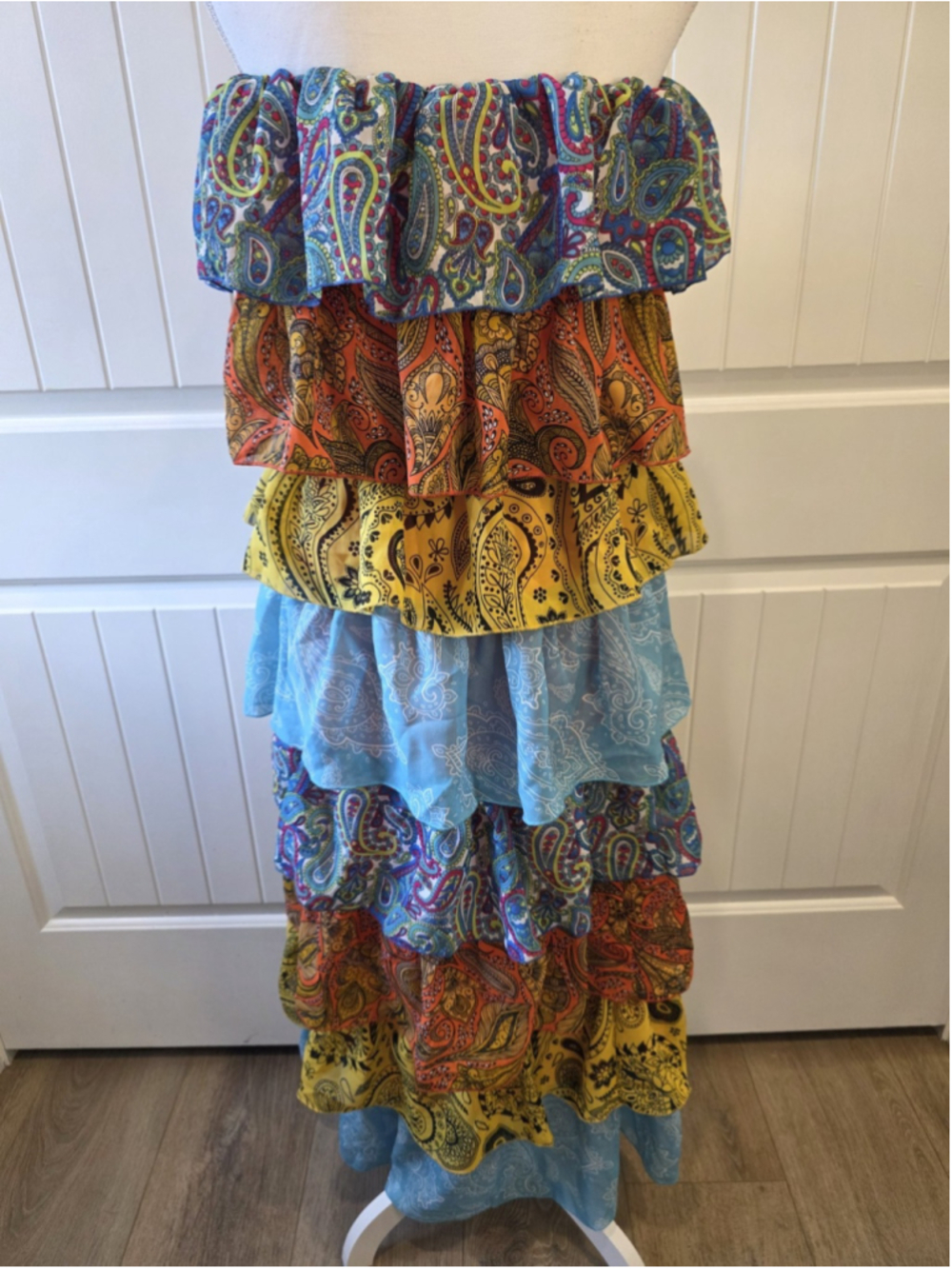 PrettyLittleThing Tiered Ruffle Maxi Dress Paisley Colorblock Boho Festival Sz 6 - Picture 3 of 10